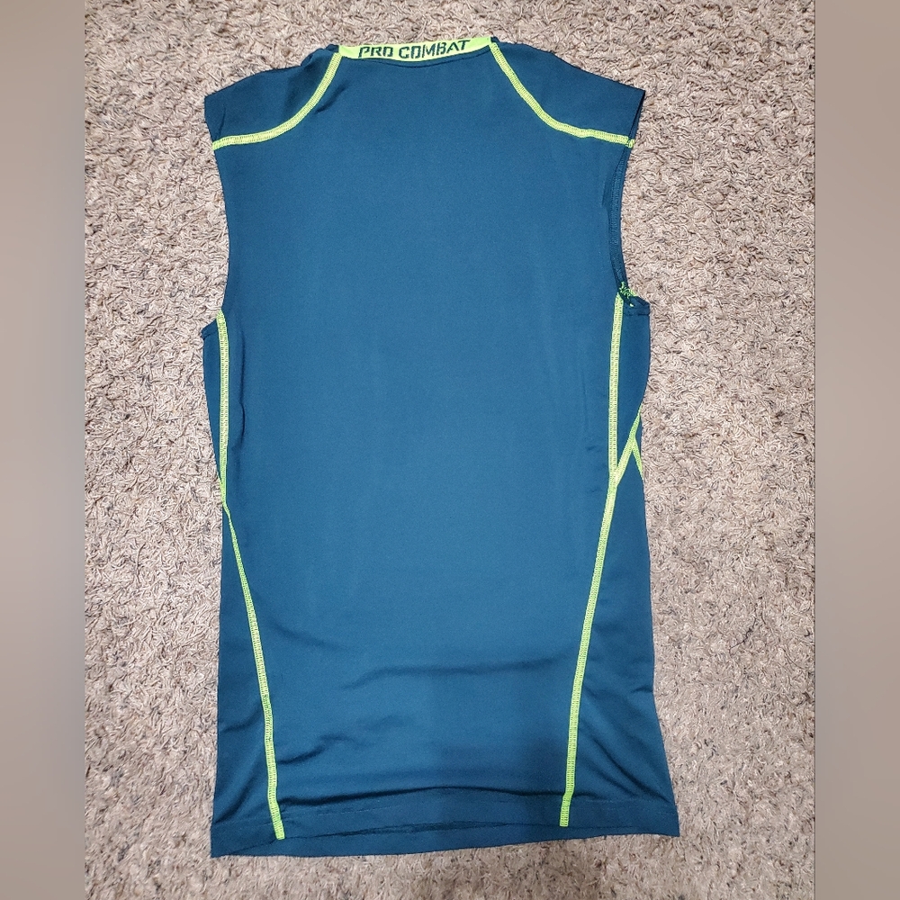 NIKE PRO COMBAT Men's Dri-Fit Compression Tank, Size: Large - Picture 2 of 10